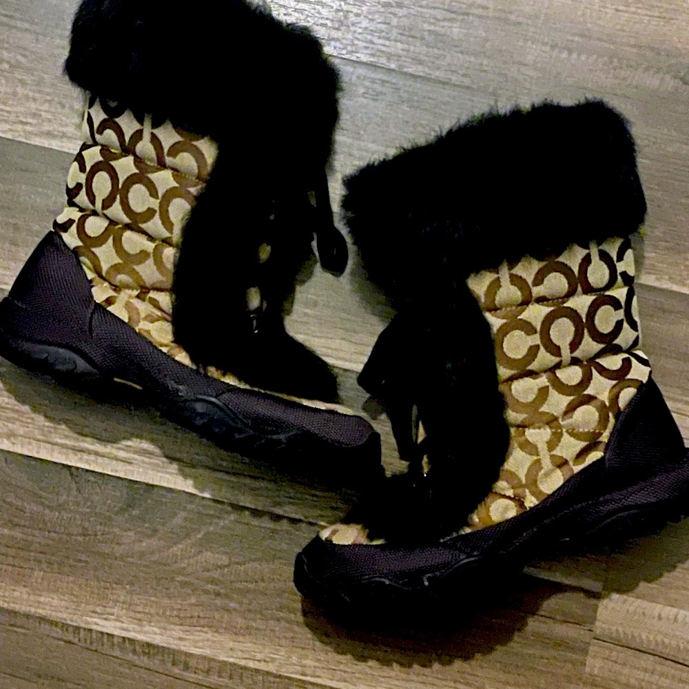 Coach snow boots